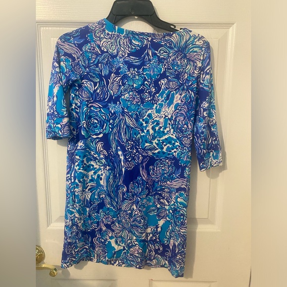 Lilly Pulitzer half sleeve shirt - Picture 2 of 5